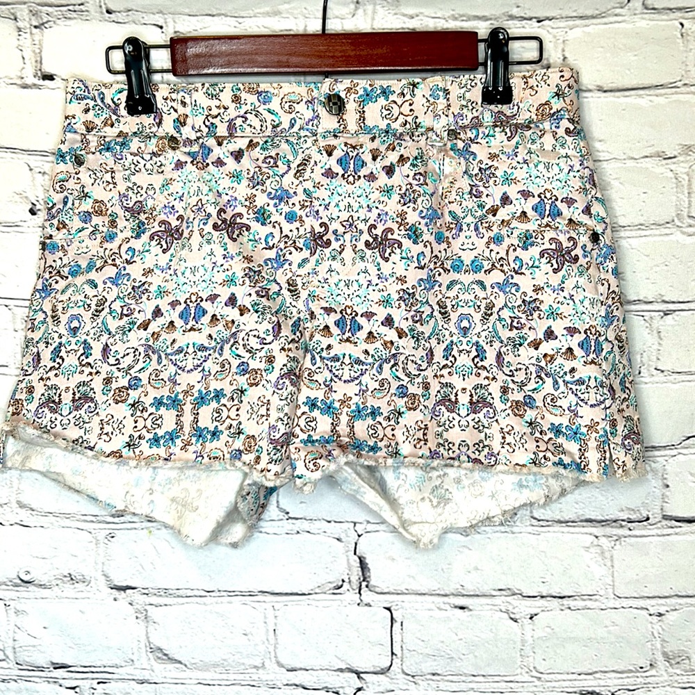 Hue Blue Purple Floral Pull On Elastic Waist Raw Hem Shorts Size Medium